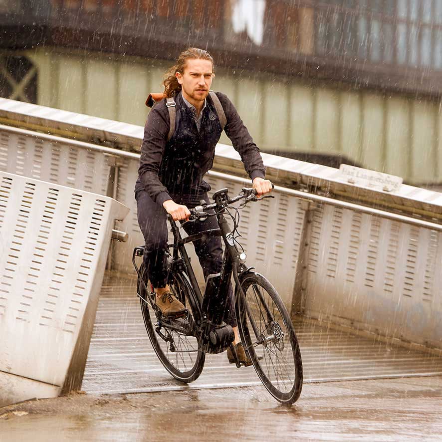 Nous fabriquons des e-bikes dotés d’un cadre bas et d’une assistance électrique optimale.