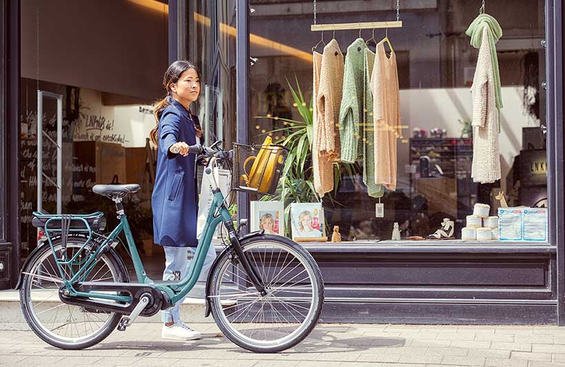 The battery determines to a large extent how far you can travel with assistance on your e-bike (range). Accordingly, the length of your trips on your e-bike plays an important part in your choice of battery.