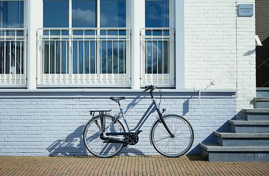 You will derive maximum enjoyment from every trip with the comfortable Gazelle Ultimate city bikes.